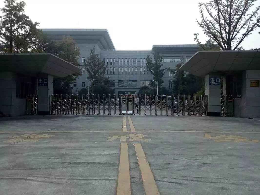 渭南蒲城县渭南蒲城县四川消防总队伸缩门
